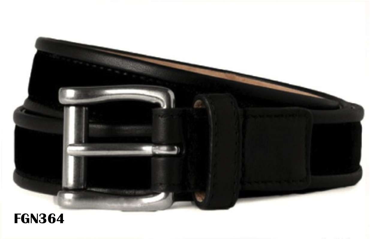 Men’s leather belt with classic everyday design