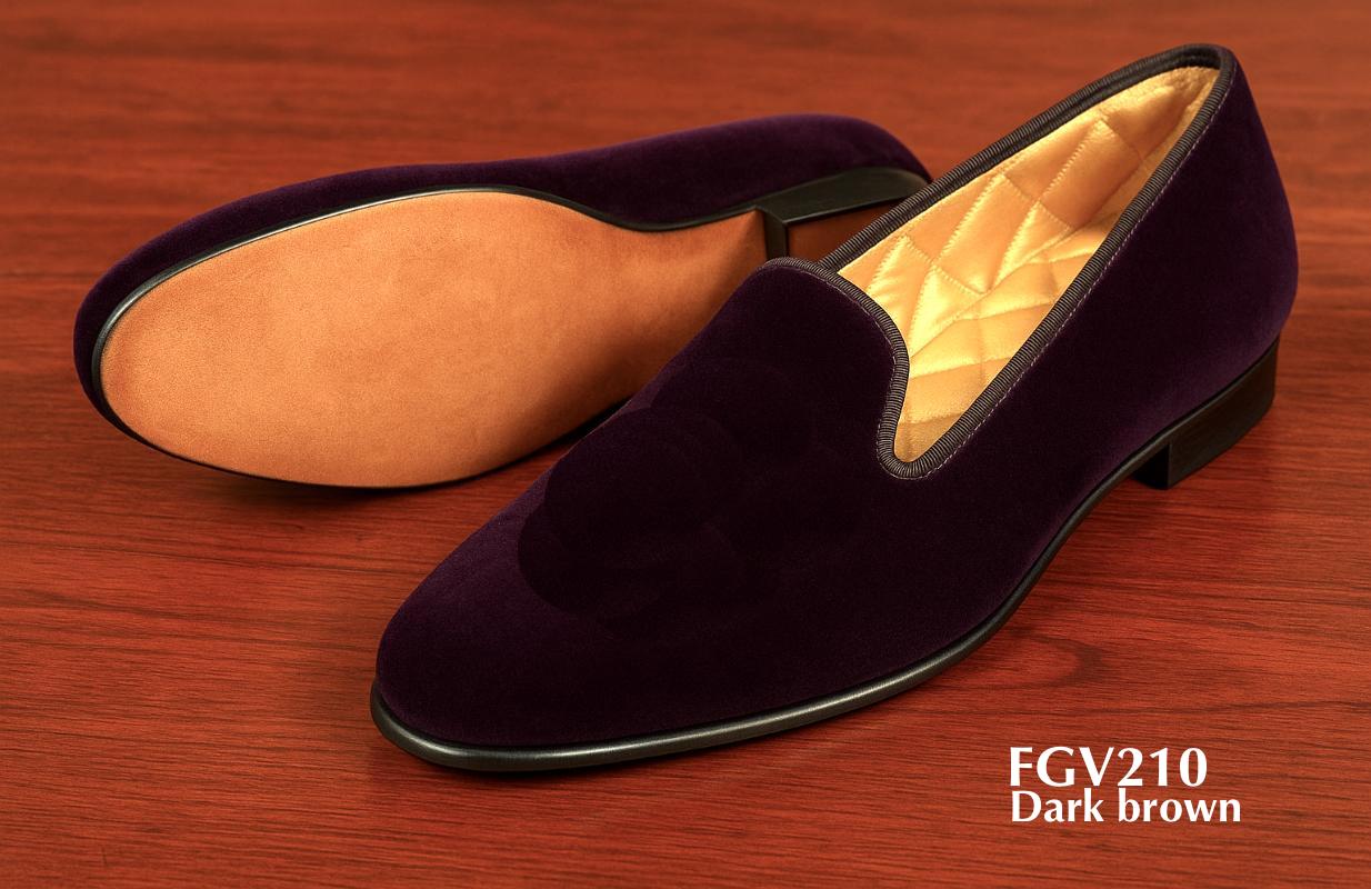 brown-velvet-quilted-lining-slippers