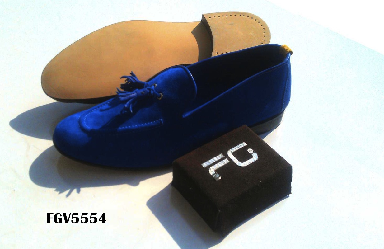 velvet-slippers-2015-stocks