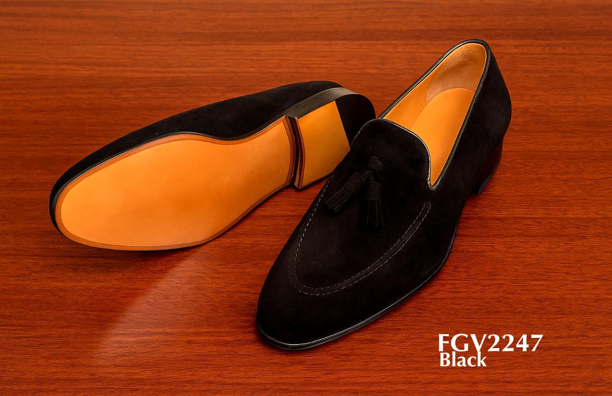 black-velvet-tassel-loafer
