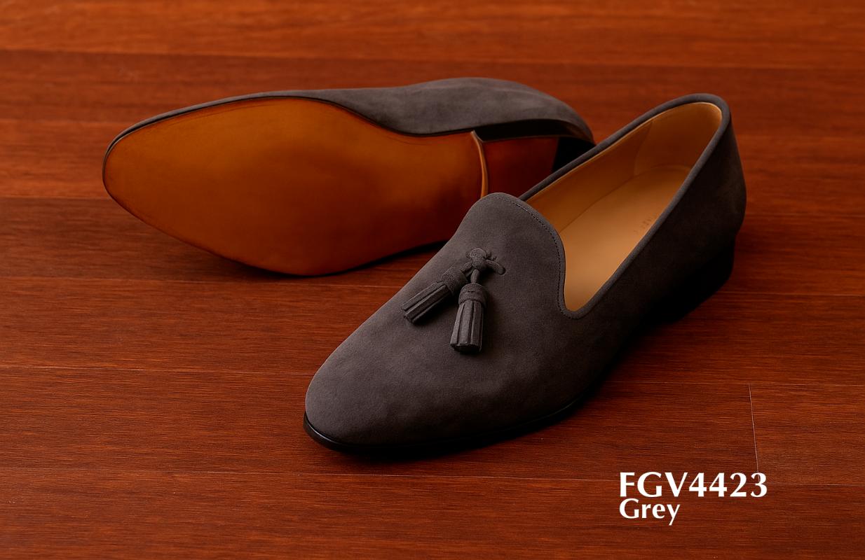 grey-tassel-velve-slippers